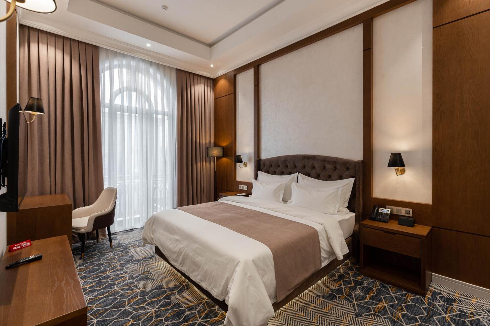 Frankfort Expo Hotel Tasken Kültér fotó