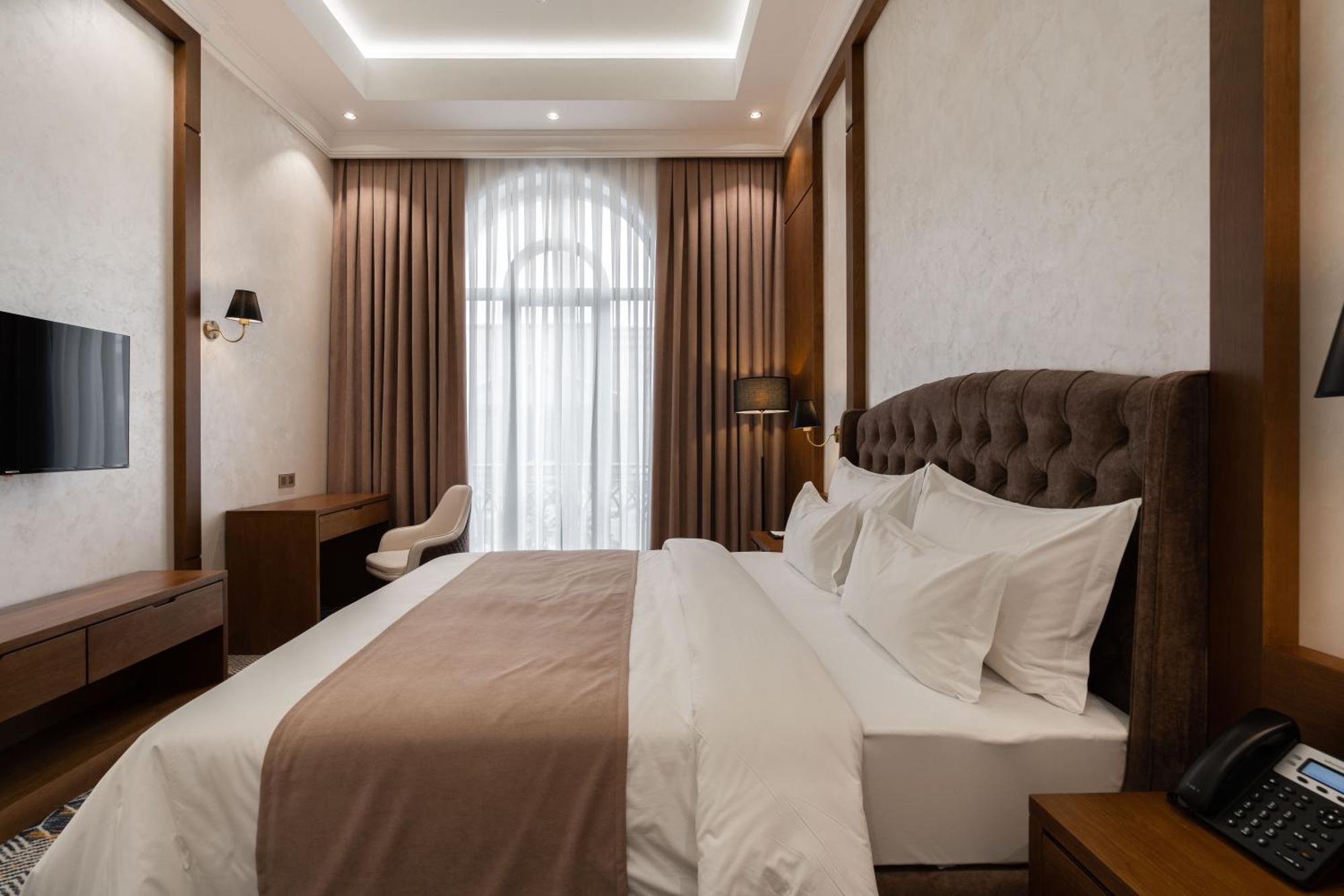 Frankfort Expo Hotel Tasken Kültér fotó