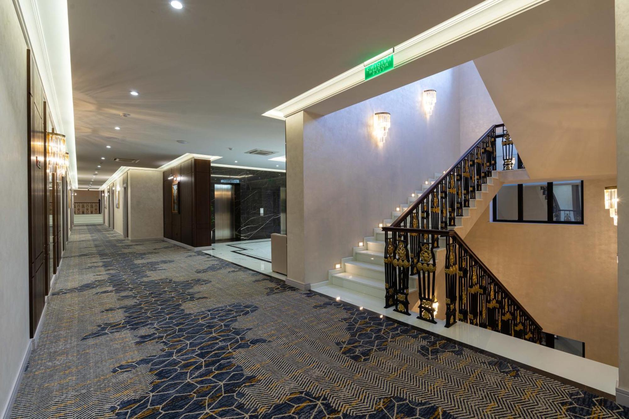 Frankfort Expo Hotel Tasken Kültér fotó