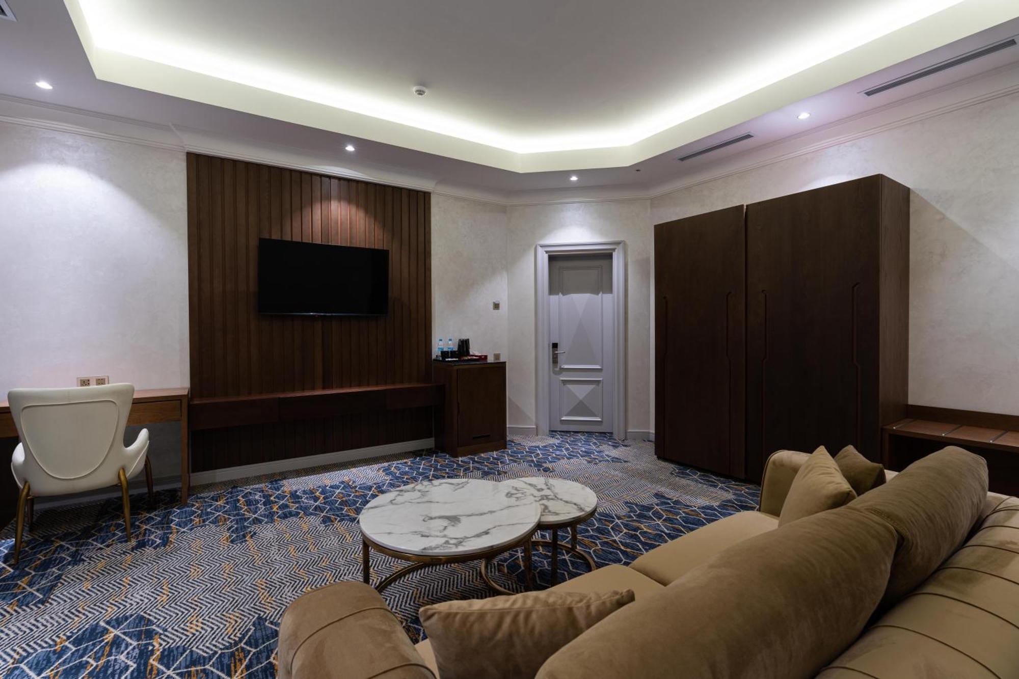 Frankfort Expo Hotel Tasken Kültér fotó