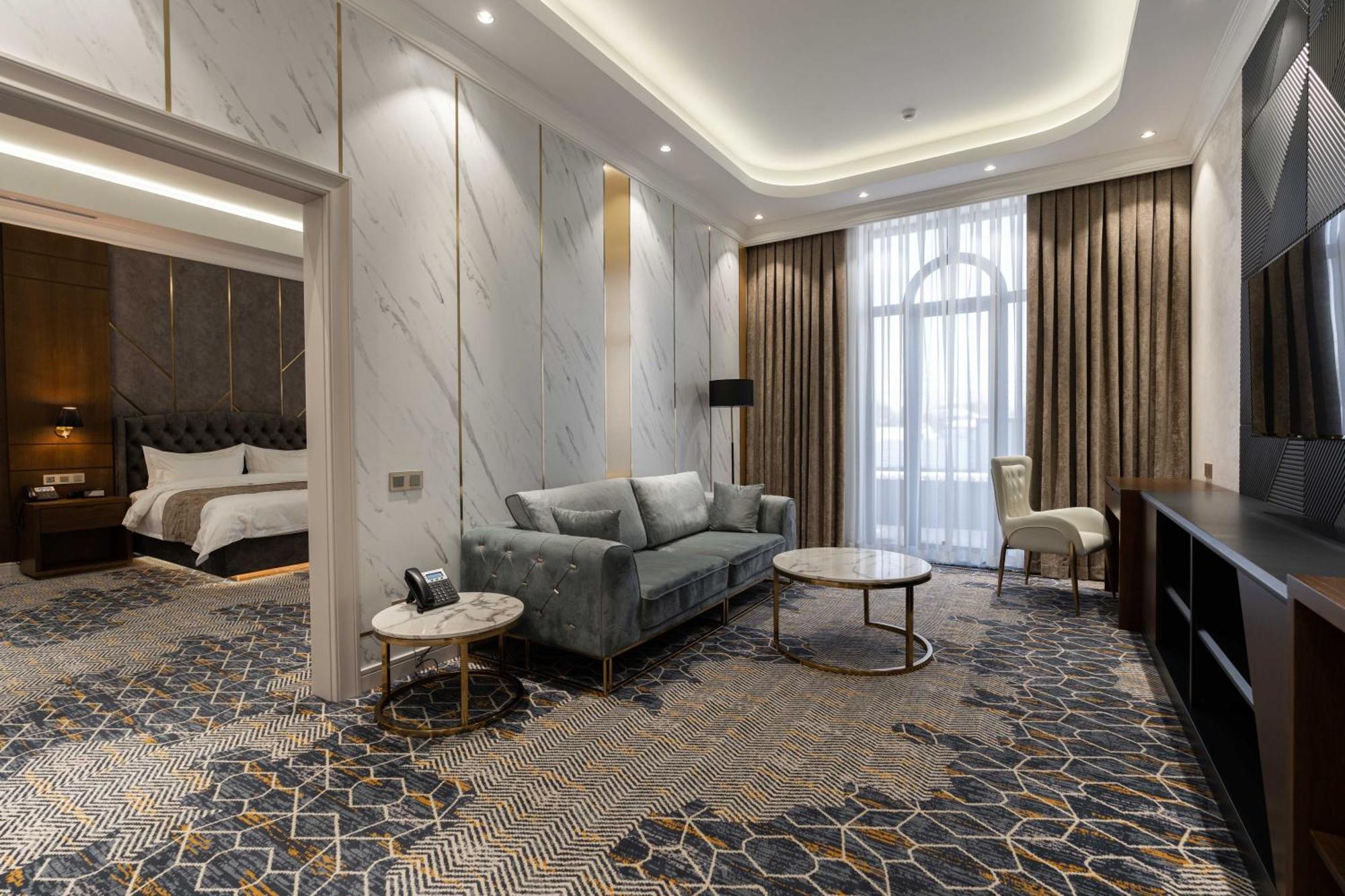 Frankfort Expo Hotel Tasken Kültér fotó