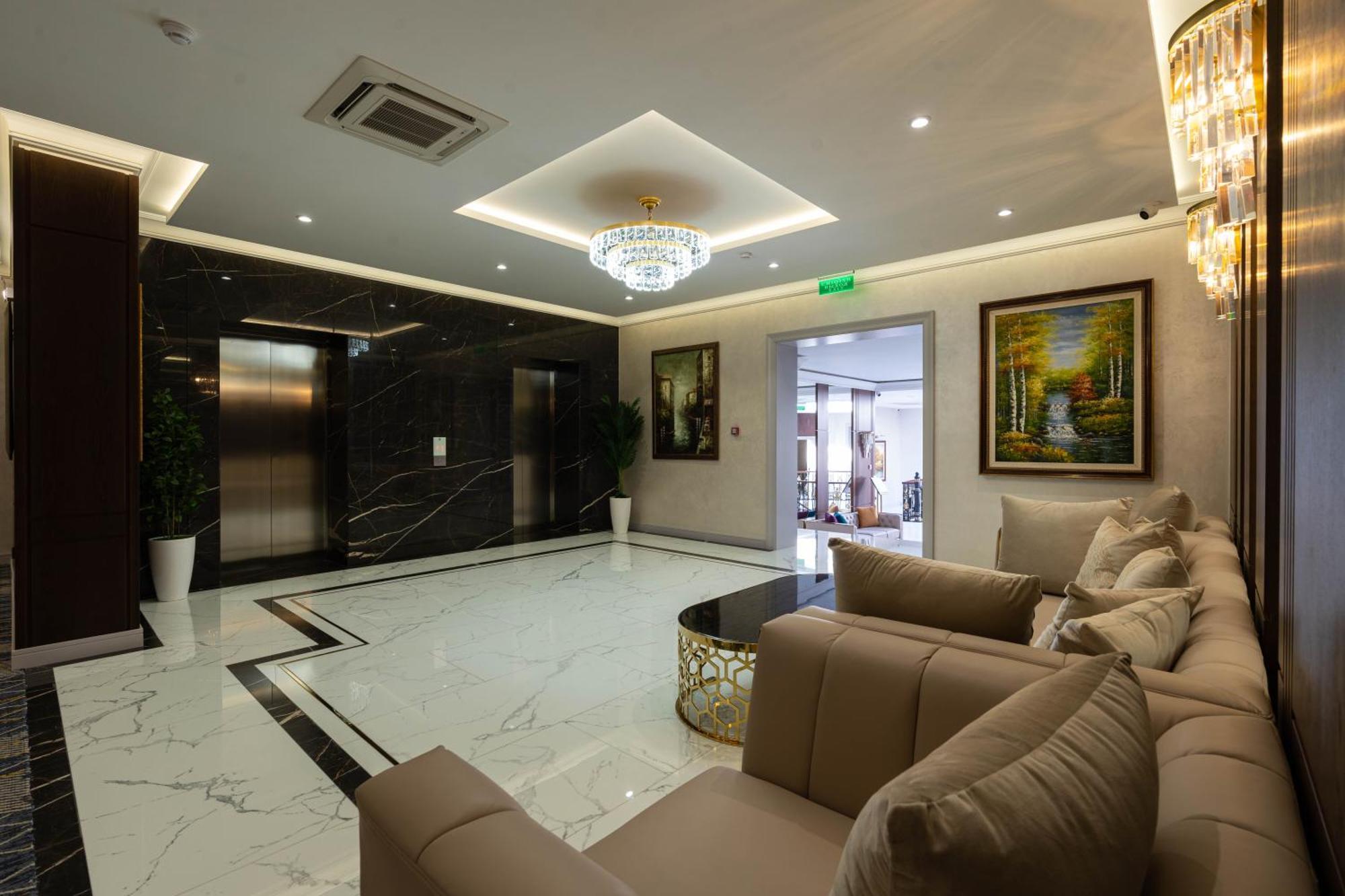 Frankfort Expo Hotel Tasken Kültér fotó