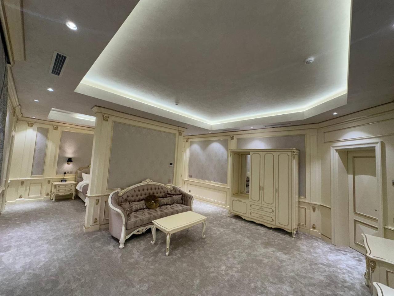 Frankfort Expo Hotel Tasken Kültér fotó